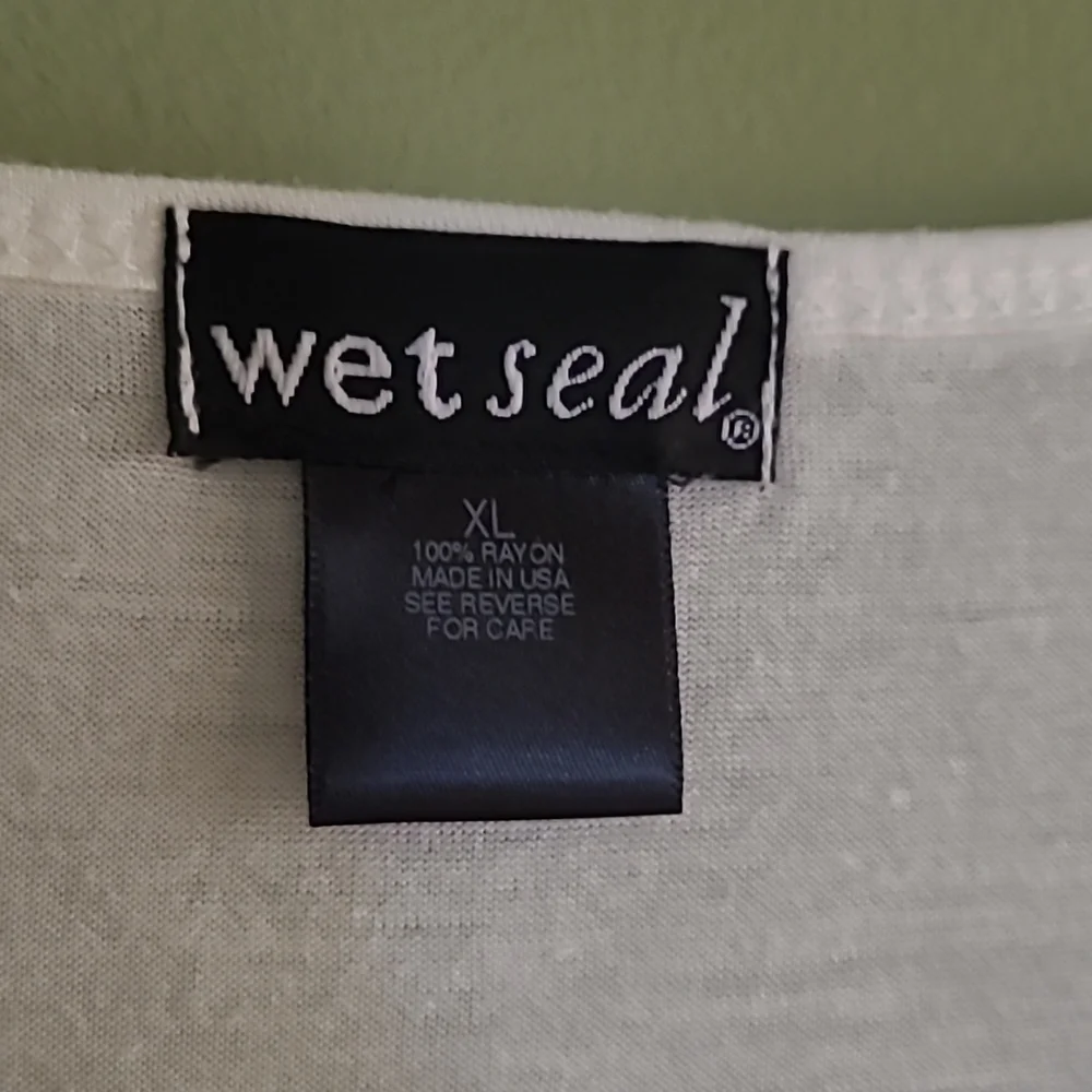 Wet Seal top - Picture 4 of 4